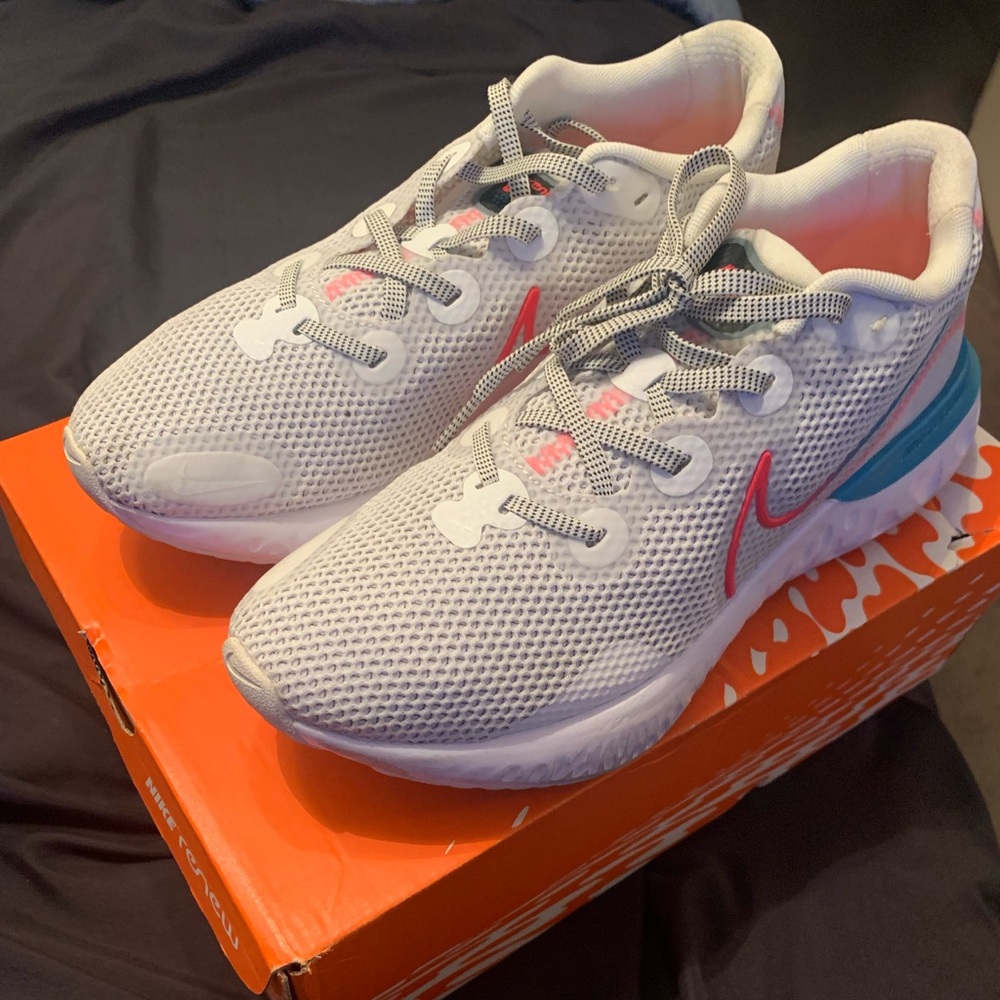 Men’s Nike Running shoe size 9